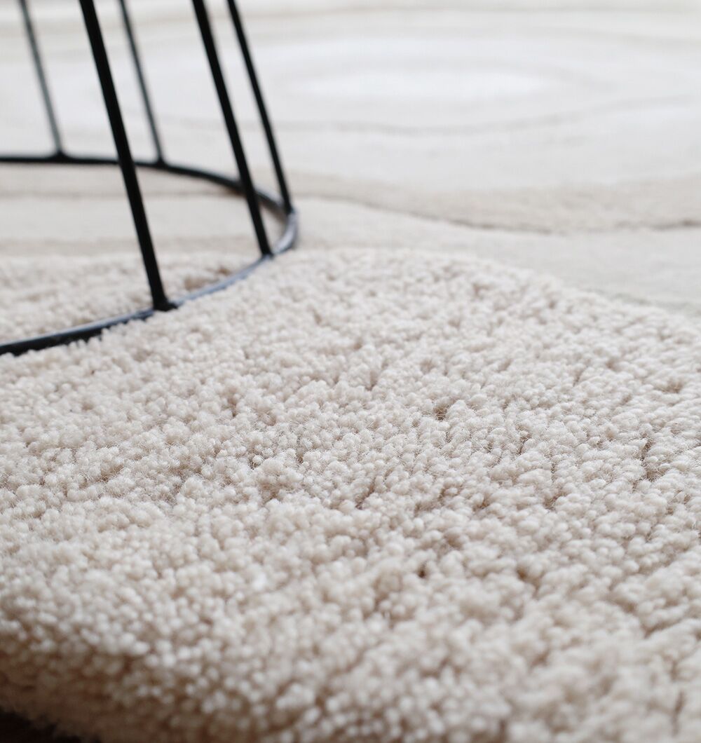 Luxury handmade carpets with classic patterns and rich textures by Ramsha Carpets