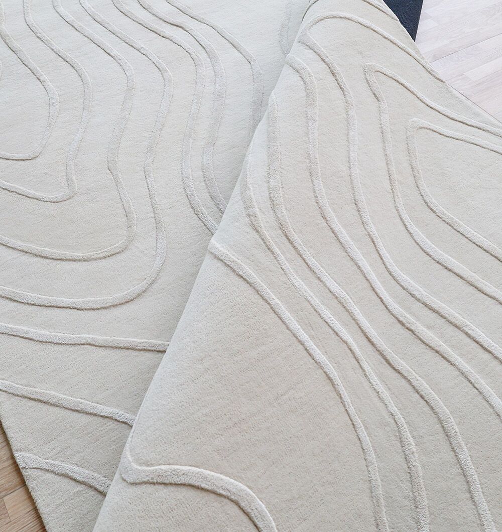 Custom modern minimalist rug handcrafted by Ramsha Carpets, featuring clean design and high-quality materials for contemporary interiors.