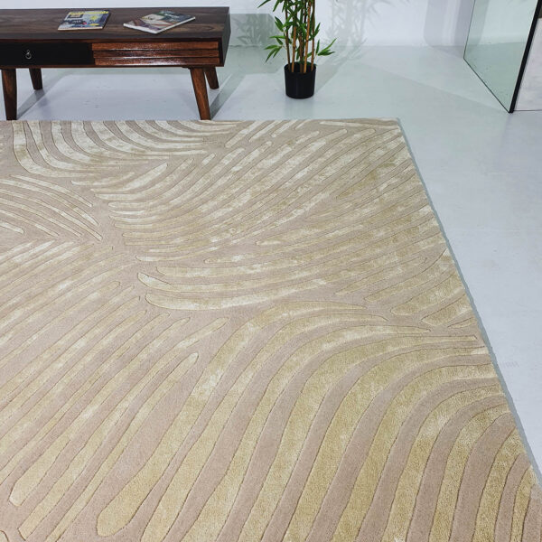 Designer rugs UAE,Eco-friendly rugs Dubai,Boho modern interior décor,Luxury rug delivery in UAE,Custom-shaped wool carpet,Artisanal rugs UAE, Statement rugs for villas,Boho handmade rugs