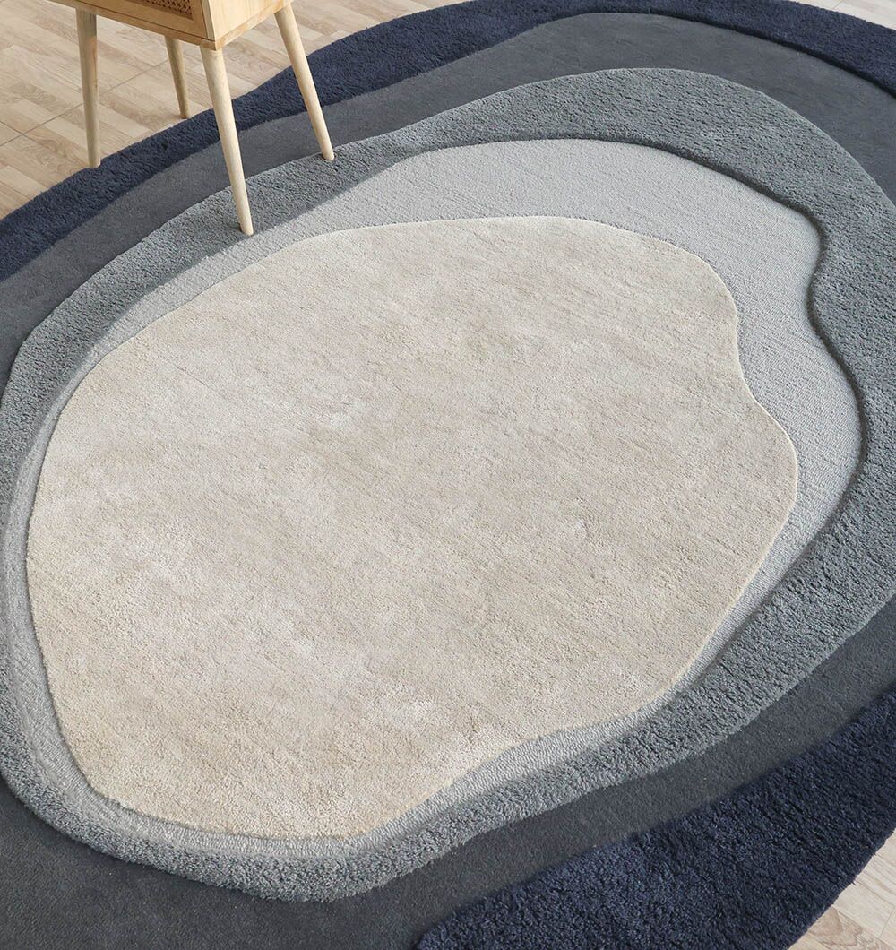 Luxurious custom handmade rug with intricate geometric patterns by Ramsha Carpets