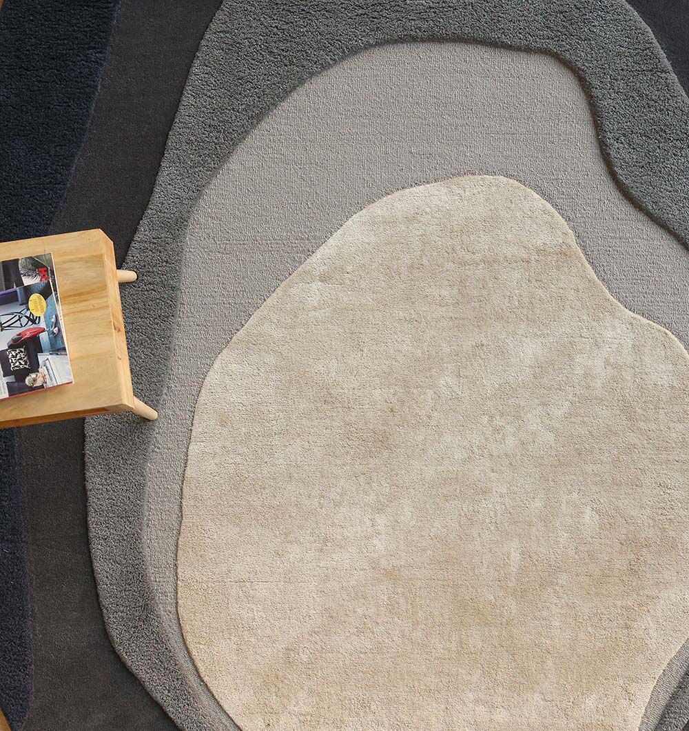 Luxurious custom handmade rug with intricate geometric patterns by Ramsha Carpets